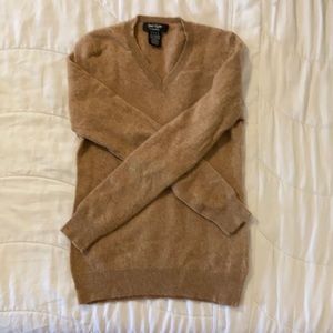 Lord & Taylor 100% Cashmere V-neck